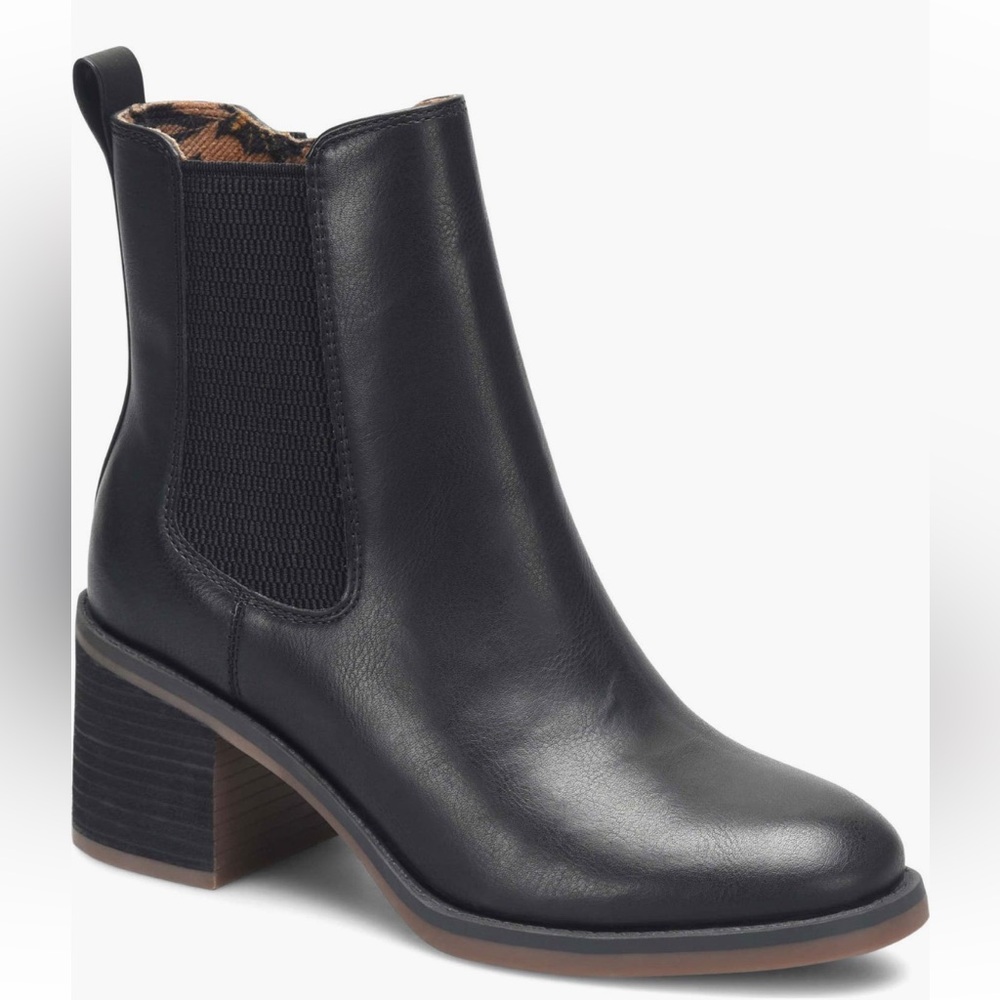 NWT BOC Black Finn Chelsea Ankle Booties with Chunky Heel
